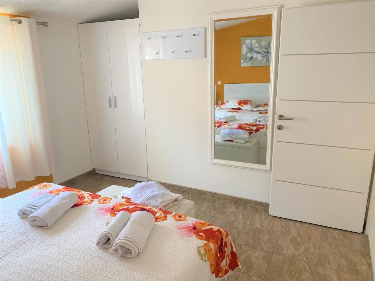 Apartment Beach Makarska Bagian luar foto