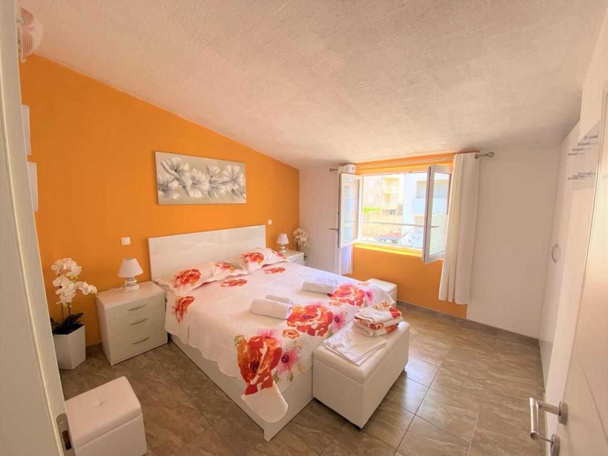 Apartment Beach Makarska Bagian luar foto