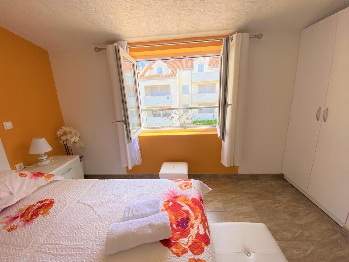 Apartment Beach Makarska Bagian luar foto