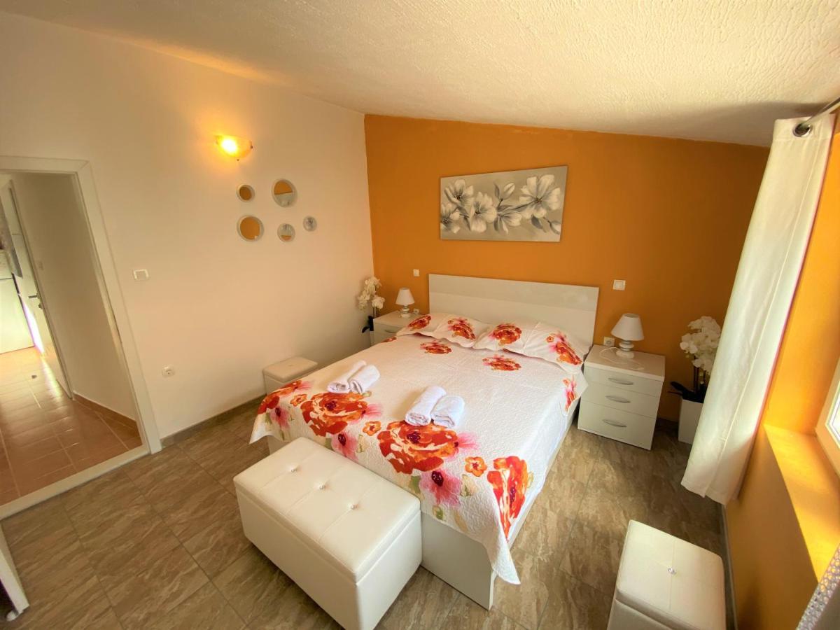 Apartment Beach Makarska Bagian luar foto