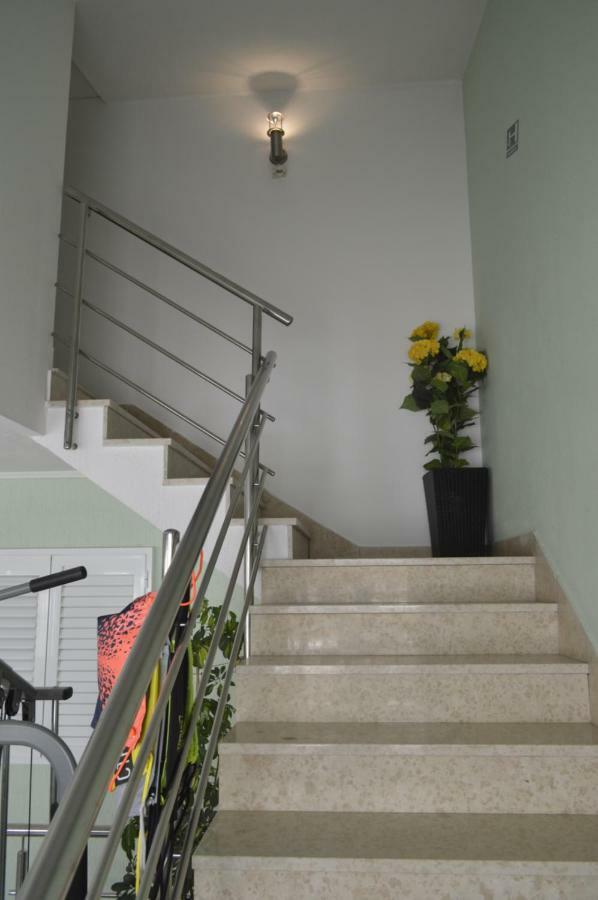 Apartment Beach Makarska Bagian luar foto